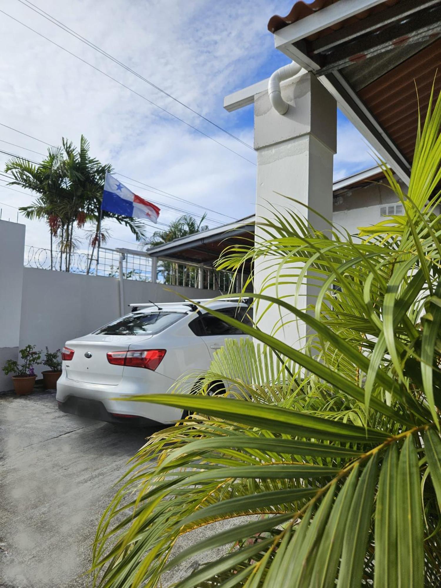 Tocumen Airport Los Corcho Suites Tapia Numero Dos Exterior photo